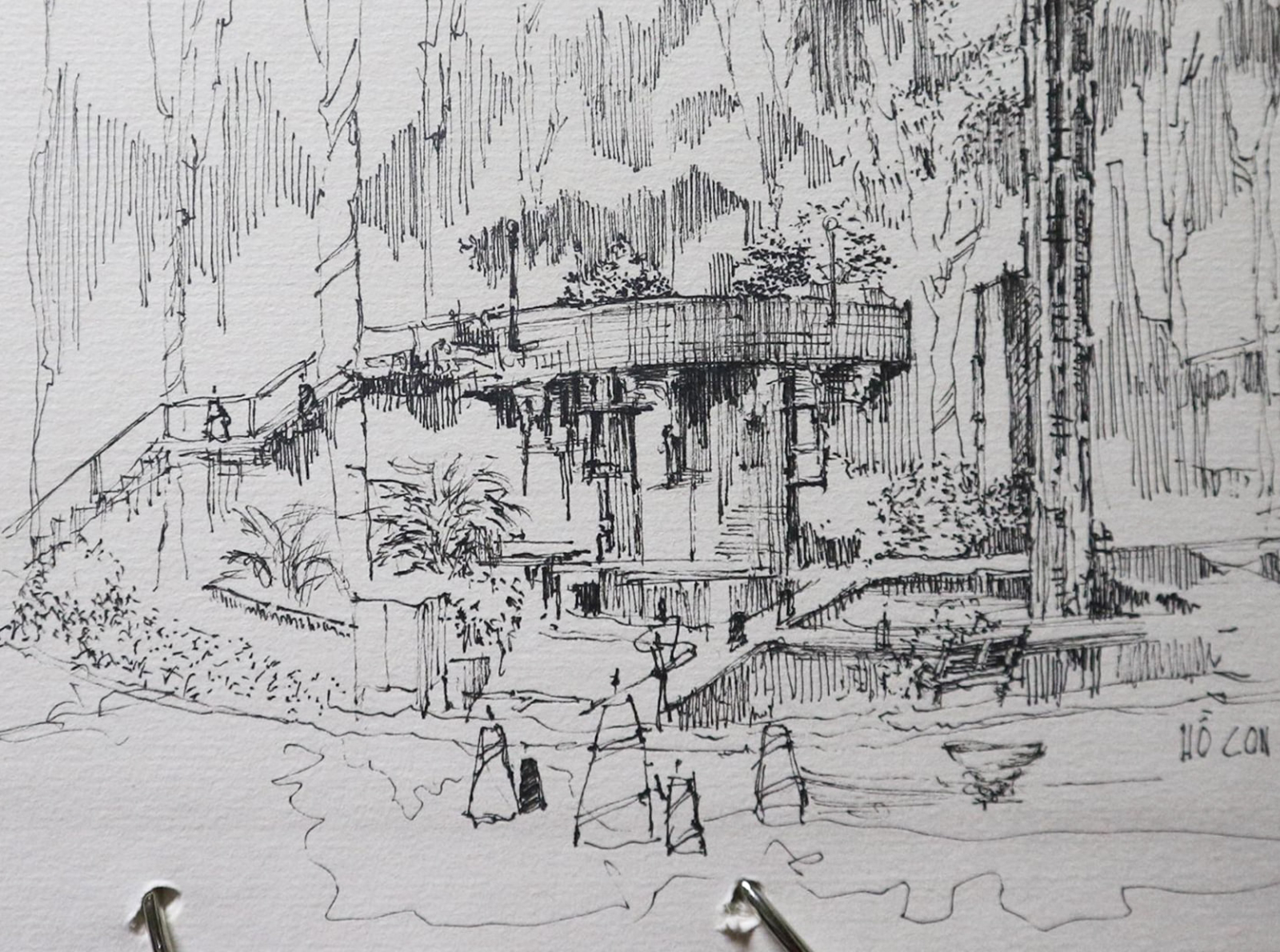 Vẽ ký họa Hồ Con Rùa Sài Gòn: “Thử tưởng tượng khoảnh khắc bình yên và cảm giác sự sống đang trỗi dậy tại Hồ Con Rùa Sài Gòn được tái hiện qua bàn tay tài hoa của các họa sĩ. Hãy cùng đắm chìm trong những nét vẽ tuyệt đẹp và khám phá cái nhìn mới lạ về thành phố Sài Gòn.”