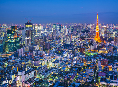 東京はカラフルで活気のある街です。 カヴァン・ チョクシ カヴァン・ チョクシ