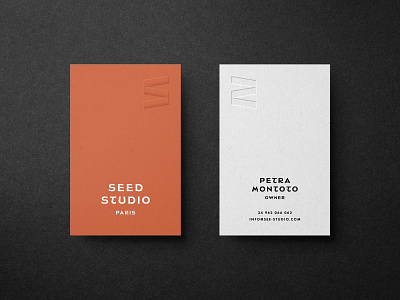 Selva: Business Card Mockup Kit