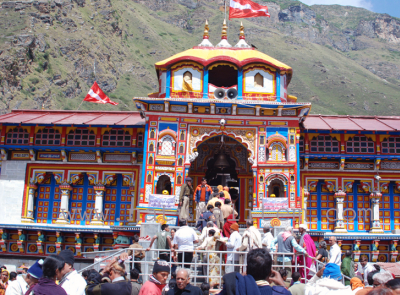 The Badrinath Temple Of Uttarakhand by Sameer Pradhan on Dribbble