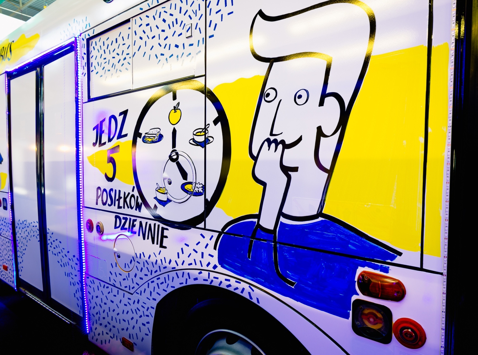 Live drawing on a bus live drawing handmade typography illustrations design drawing illustration art dinksy graphic