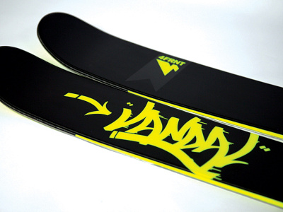 4FRNT 16/17 Vandal clean graphic design matte black neon yellow print salt lake city ski ski graphics skiing