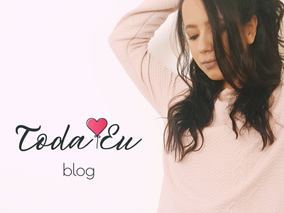 Toda eu Logo blog branding fashion heart logo