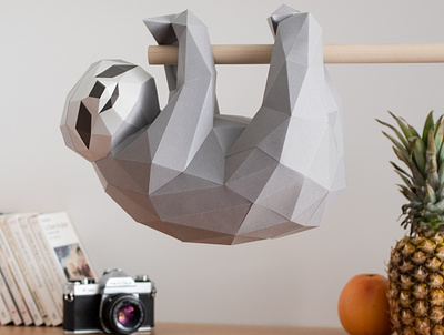 look up 3d canada lowpolypaper montrea paper paper art papercraft sloth
