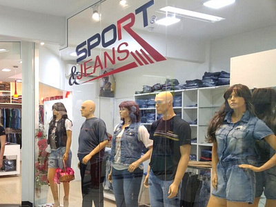 LOGO SPORT & JEANS fachada storefront