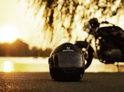 How to keep motorcycle helmet from fogging? by Motorcycle Helmet Hub on