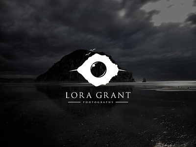 Lora Grant Photography logo