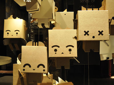 Carton Thoughts character design installation sereal