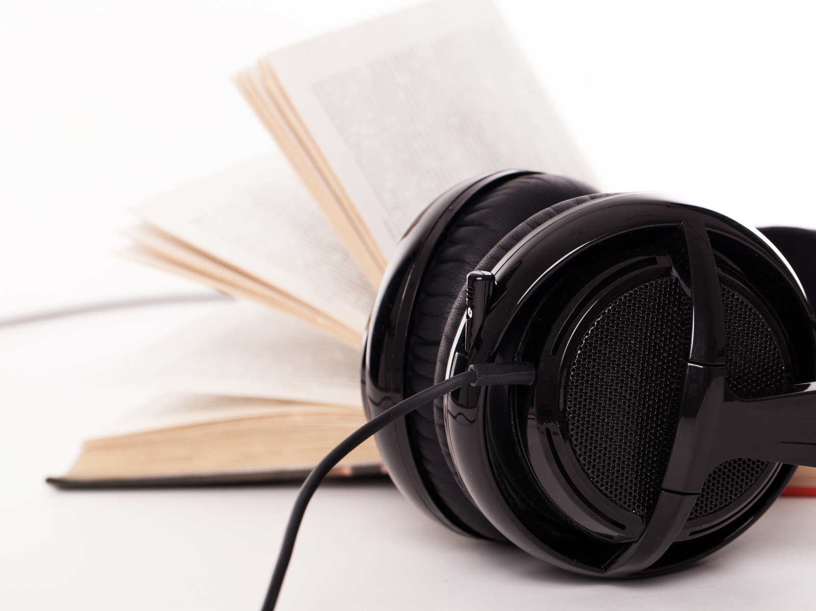 Organize your music library with sophisticated songs and beats. by