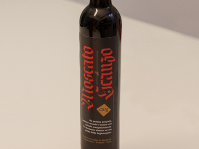 Moscato di Scanzo blackletters calligraphy fraktur label wine