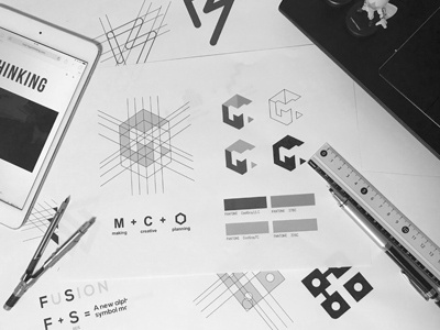 MSD DESK desk grid identity logo logodrid monotone photo