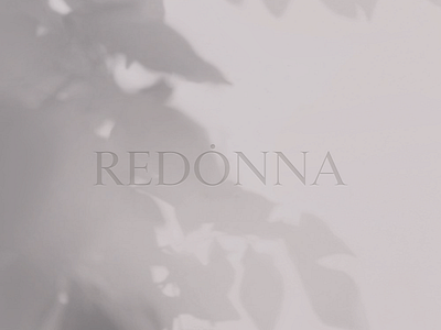 REDȮNNA – Logo Design