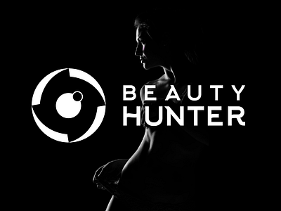 Beauty hunter - photographer's logo design