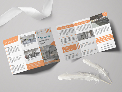 Real estate brochure template. apartment