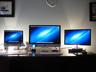 mac station imac mac