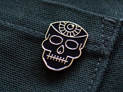 Skull Pin canada eye lapel pin ottawa pin skull spooky