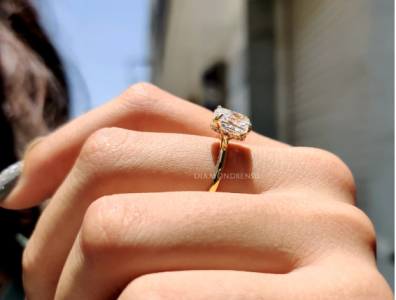 Halo Moissanite Engagement Ring - Diamondrensu