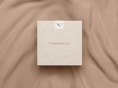Valovie Packaging box brand branding earings fashion jewel logo logotype luxury packaging ring rings valovie