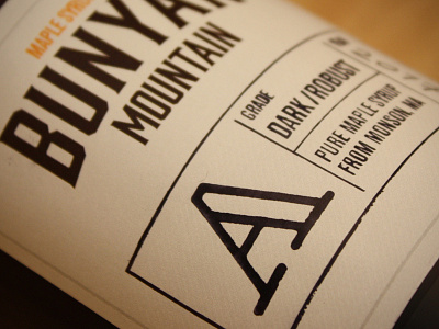 Bunyan Mountain bottle close up