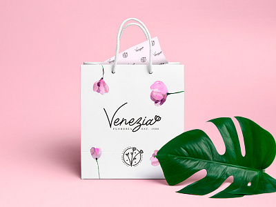 Florería Venezia art direction branding design flower logo