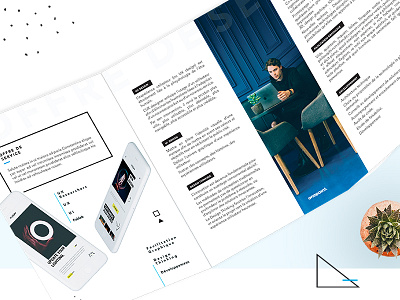 Onepoint artistique black blue compagny corporate design direction editorial mockup print