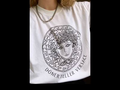 Döner Teller Versace Tee berlin branding design drawing fashion graphic graphicdesign illustration illustrator lol tshirt tshirtdesign type vector