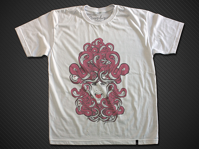 Medusa Ataque camiseta design ilustração ouroboros