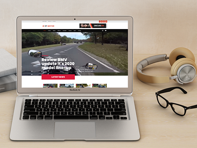 ET Motor – Free Responsive WordPress Magazine website template