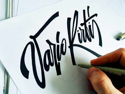 Vario Kirtis custom flow kirtis lithuanian logo script specific type vario