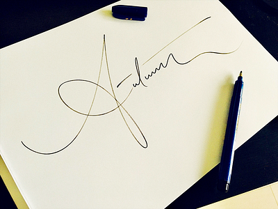 Autumn 2017 calligraphy custom flow free golden handwriting lettering paper sketch type