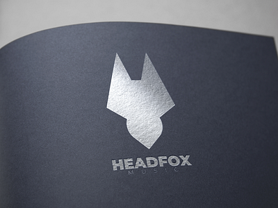 Minimalistic Gradient Fox Logo