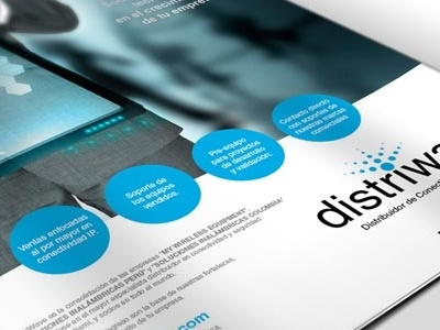 Aviso de revista Distriwave corporate creative design revista