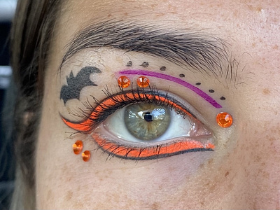Hello Halloween! art bats beginner cosmetics design editorial eyeliner graphic eyeliner halloween halloweenmakeup makeup makeupartist october san diego spooky