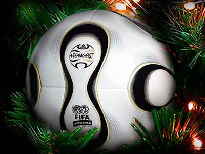 Jingle Balls - Sportado Christmas 2007 advertising ball campaign christmas green soccer sport tree