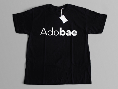 Adobae T-shirt