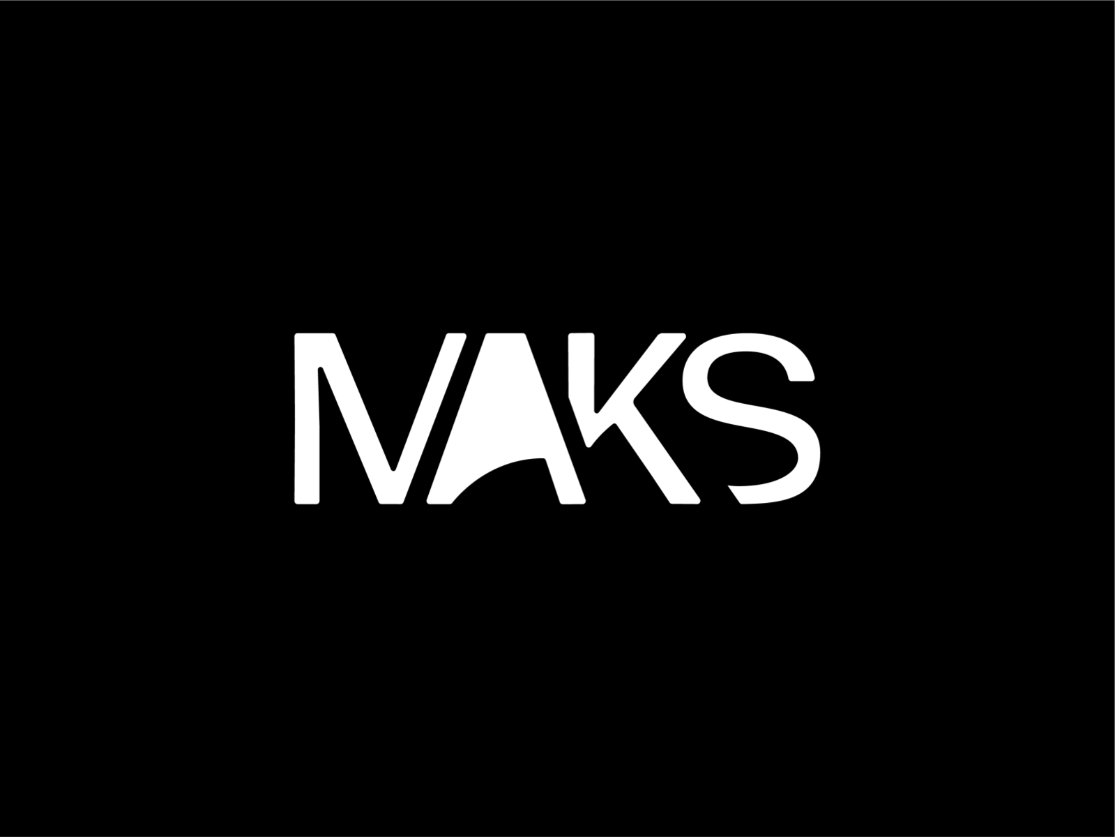 Эмблема Maks. Надпись Maks. Супермакс лого. Trackmaks логотип.