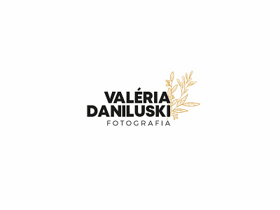 Valéria Daniluski - Photographer Logo business card clean logo logo design organic logo photo logo photographer business card photographer logo real mockup