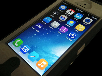 iOS 7 Concept: On a physical iPhone