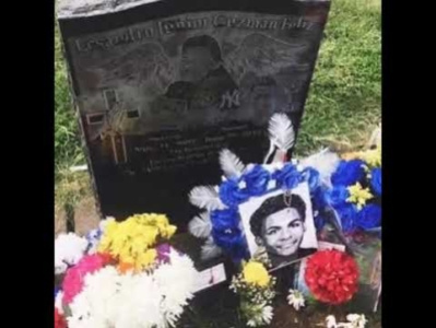 rip the one with the mom and the boy this his grave
