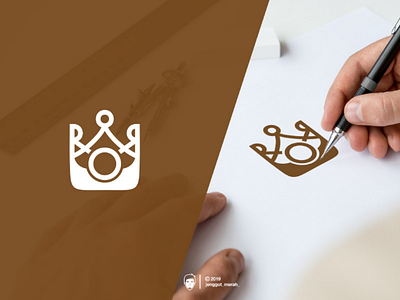 King camera logo design