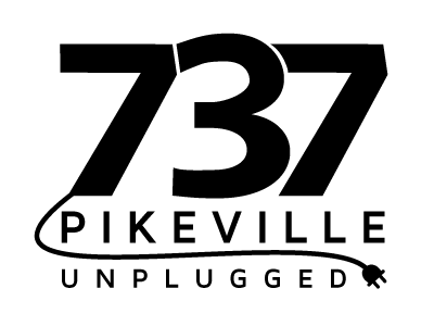 737 Unplugged Black Lettering