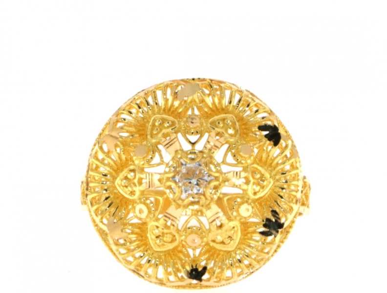 Gold Rings Leave Black Marks on More Than Just Fingers by aanaya