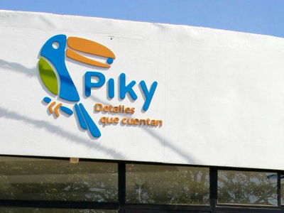 Piky Gift Shop building bird branding giftshop logo logotipo logotype shop shopping store