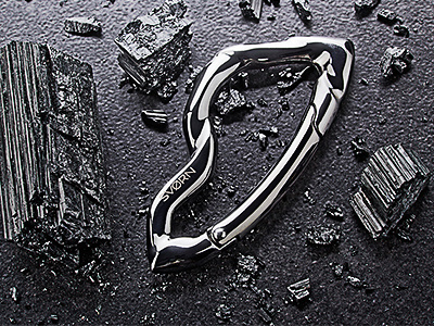 Arcus Carabiner accessory carabiner chrome design fashion futuristic keyholder lifestyle noir product sculptural sculpture