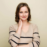 Erin Theoharis