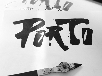 Porto black free hand writing lettering porto ruling pen white