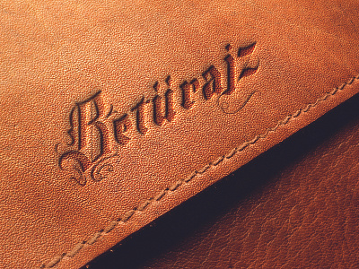 Handlettering On Leather