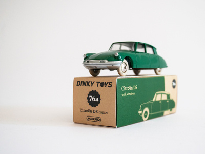 Dinky Toys packaging rebranding - Citroën DS pack branding car design dinkytoys illustration packaging packaging design toy toys vector