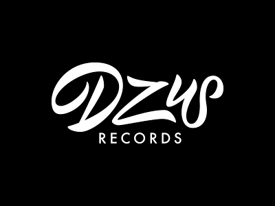 DZUS Records - Logotype customtype dzus lettering logo logotype records type typehip typography typovn vietnam