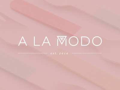 A La Modo bake bakery bow clean logo pie triangle